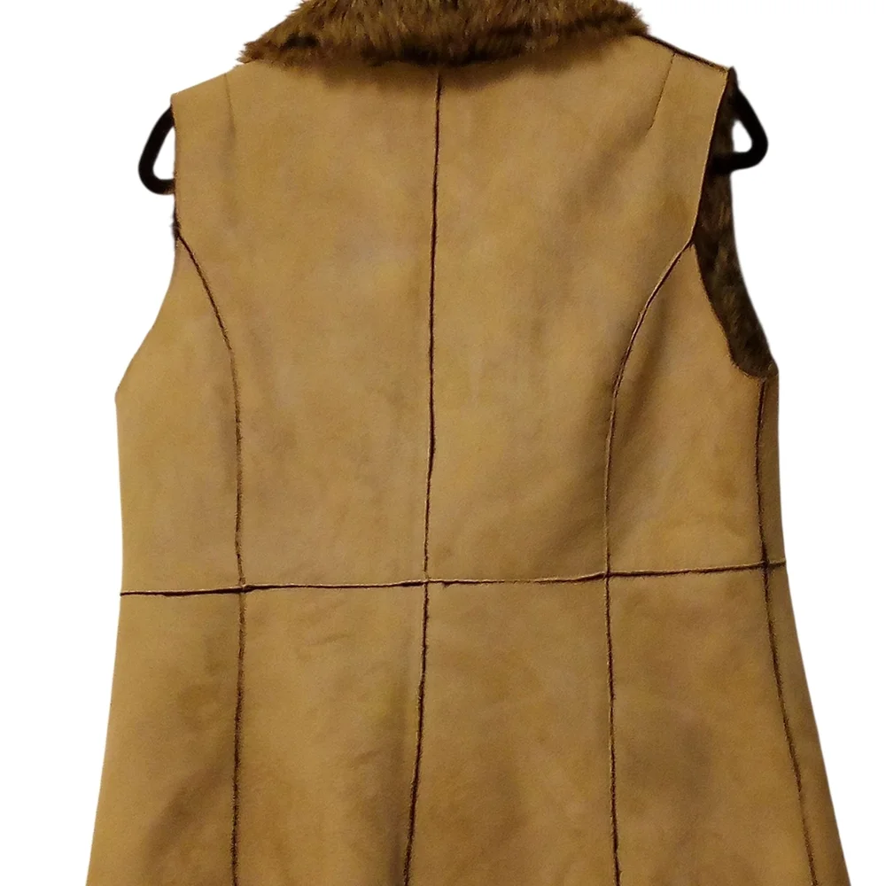 Fever -Vintage Faux Fur, Full Vest Polyester Suede, Size L Tan, 1 Button Closure - Picture 4 of 16